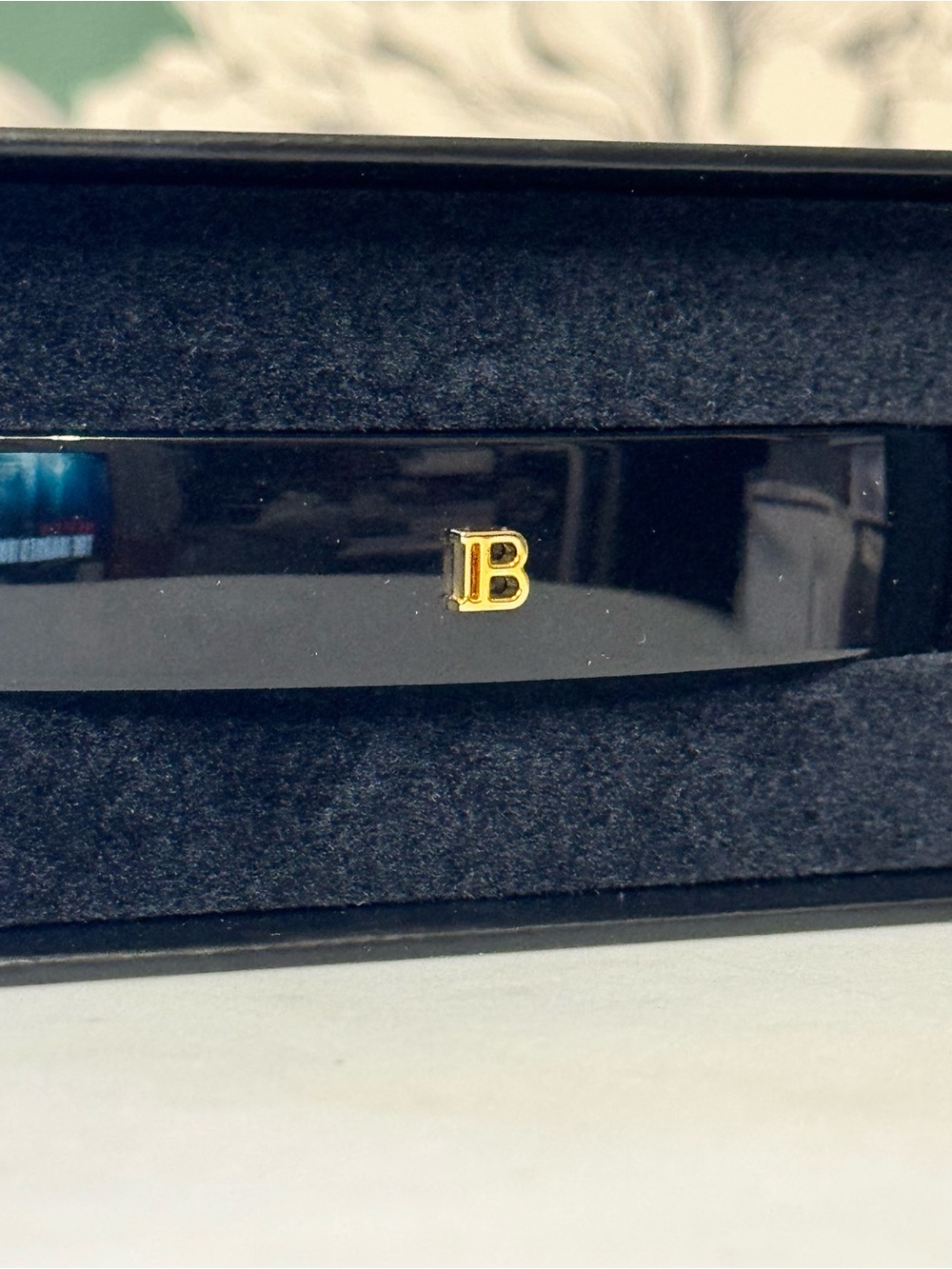 Balmain Black Hair Barrette with Gold B Emblem NIB - Picture 3 of 5